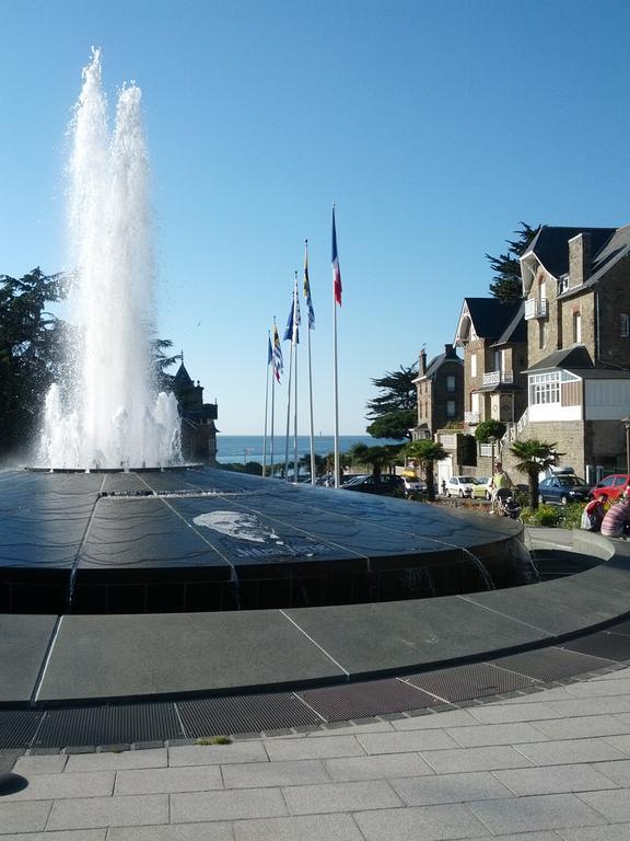 T2-300M Plage-L'Estacade- St Enogat A Dinard Luaran gambar